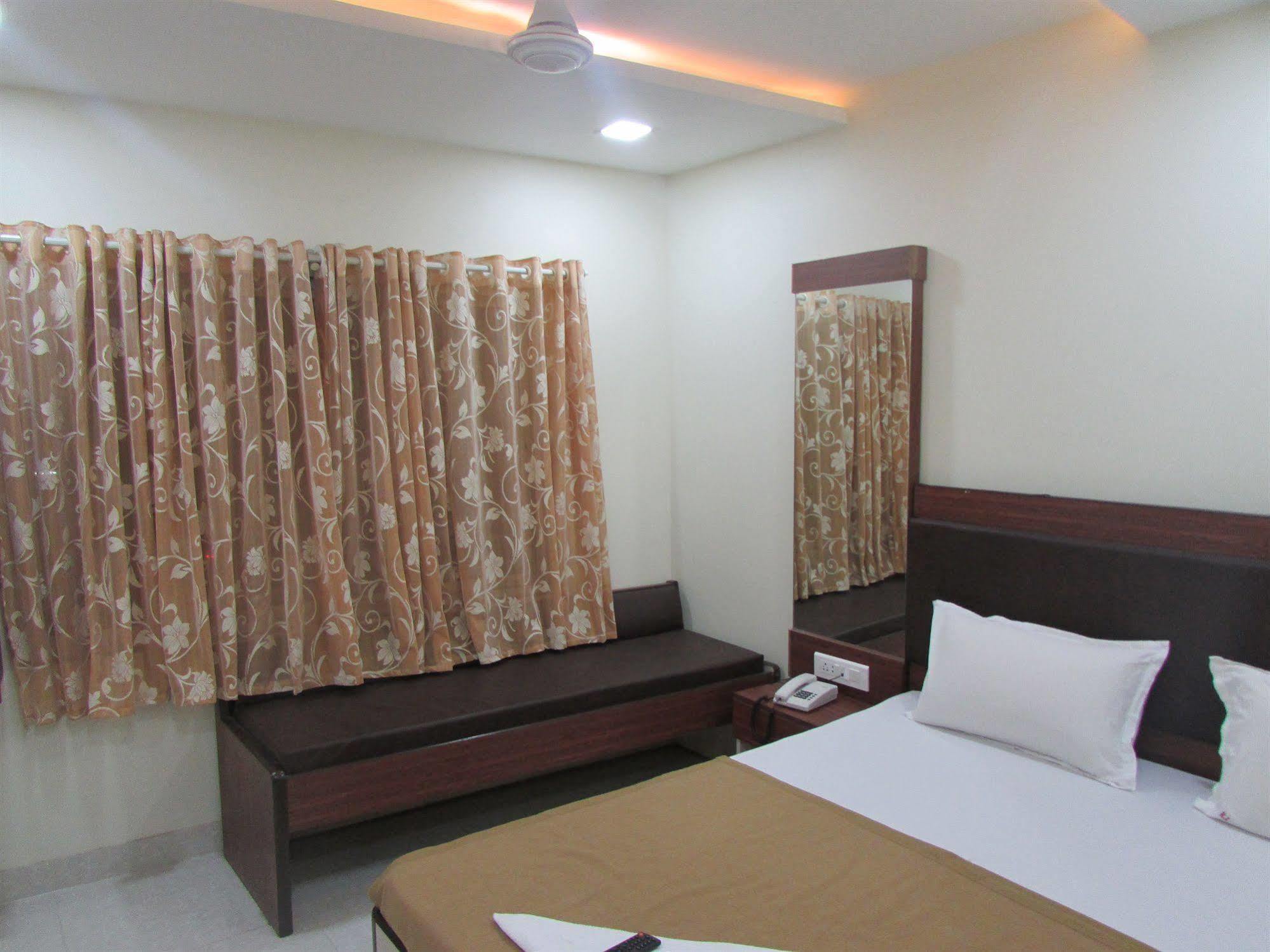 Royal Annex Hotel Mumbai Ngoại thất bức ảnh